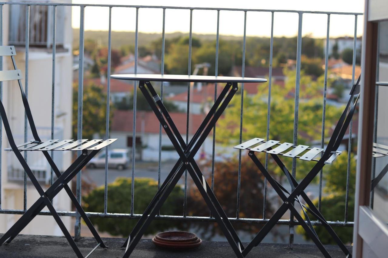 Bellejoie - Appartement T3- Poitiers Sud - Direct Futuroscope - Parking Et Wifi Gratuit المظهر الخارجي الصورة
